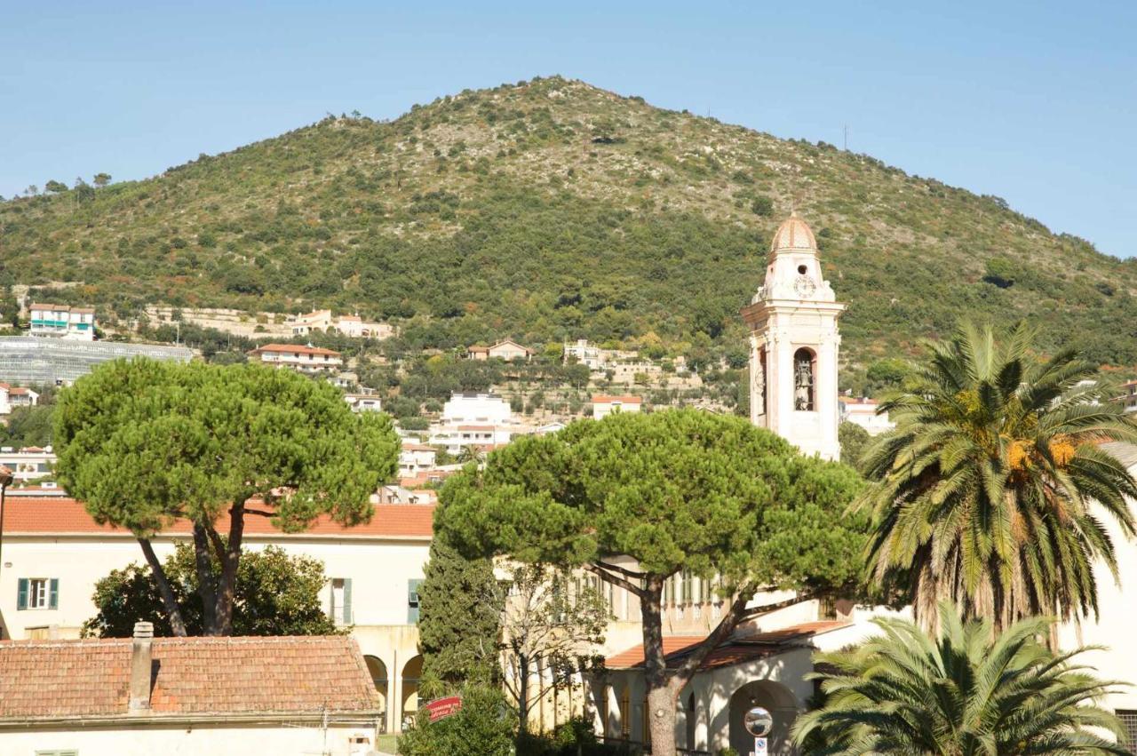 Cipriani 5 Rivieraholiday ปิเอตราลิกูเร ภายนอก รูปภาพ